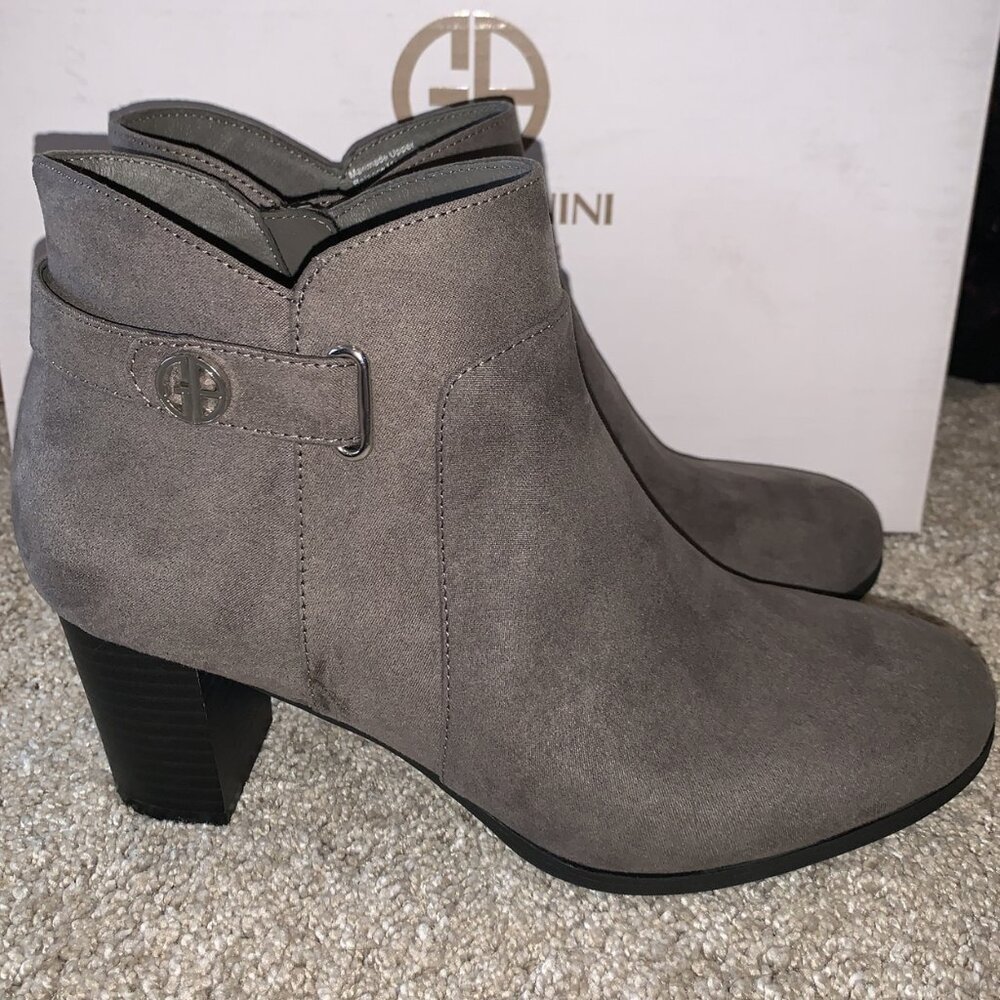 Giani Bernini Artemyss Gray Ankle Boots/Bootie -Women's size 9 M - So CUTE! New!